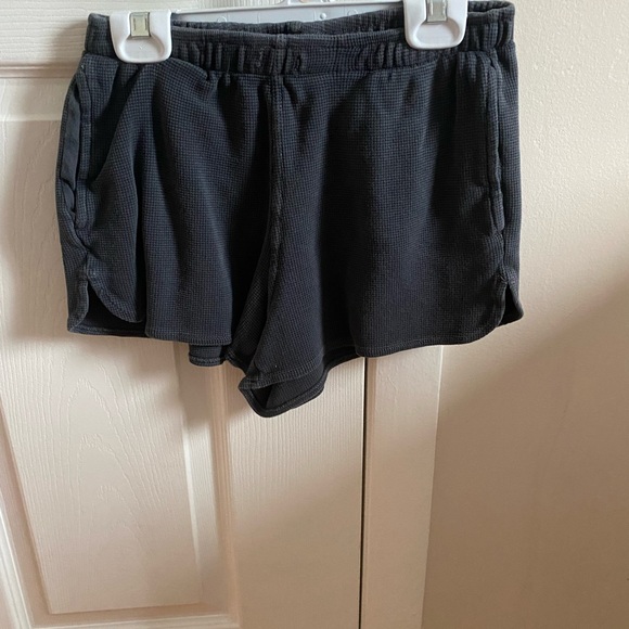Brandy Melville Shorts - Picture 1 of 3